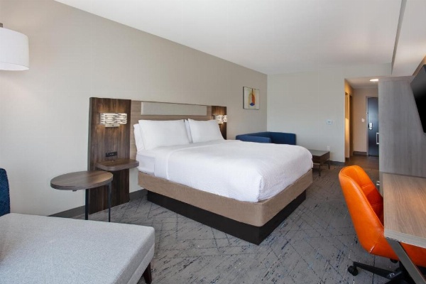 Holiday Inn Express Augusta North image 28