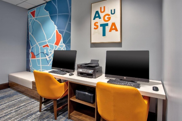 Holiday Inn Express Augusta North image 5